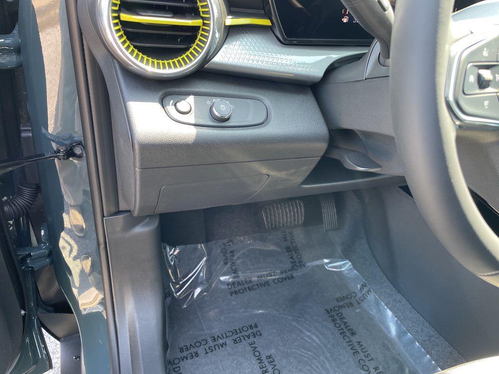 new 2026 Chevrolet Trax car, priced at $25,650