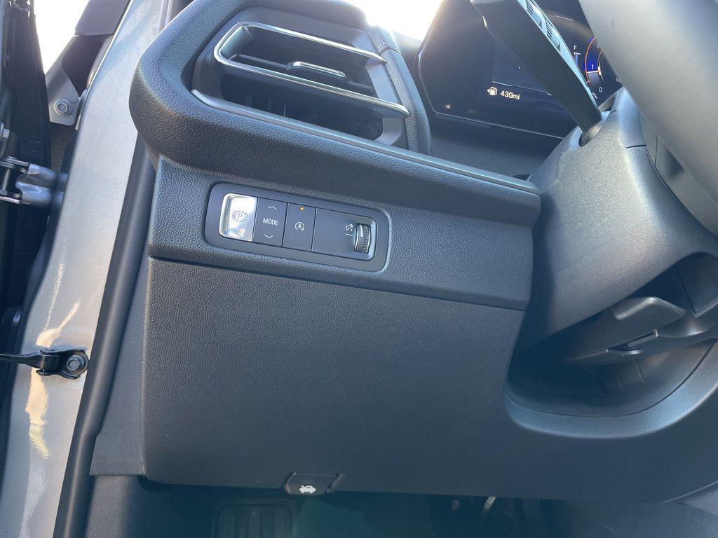 new 2026 Chevrolet Traverse car, priced at $44,445