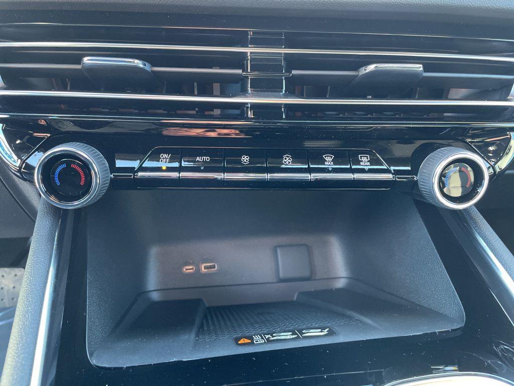 new 2026 Chevrolet Traverse car, priced at $44,445