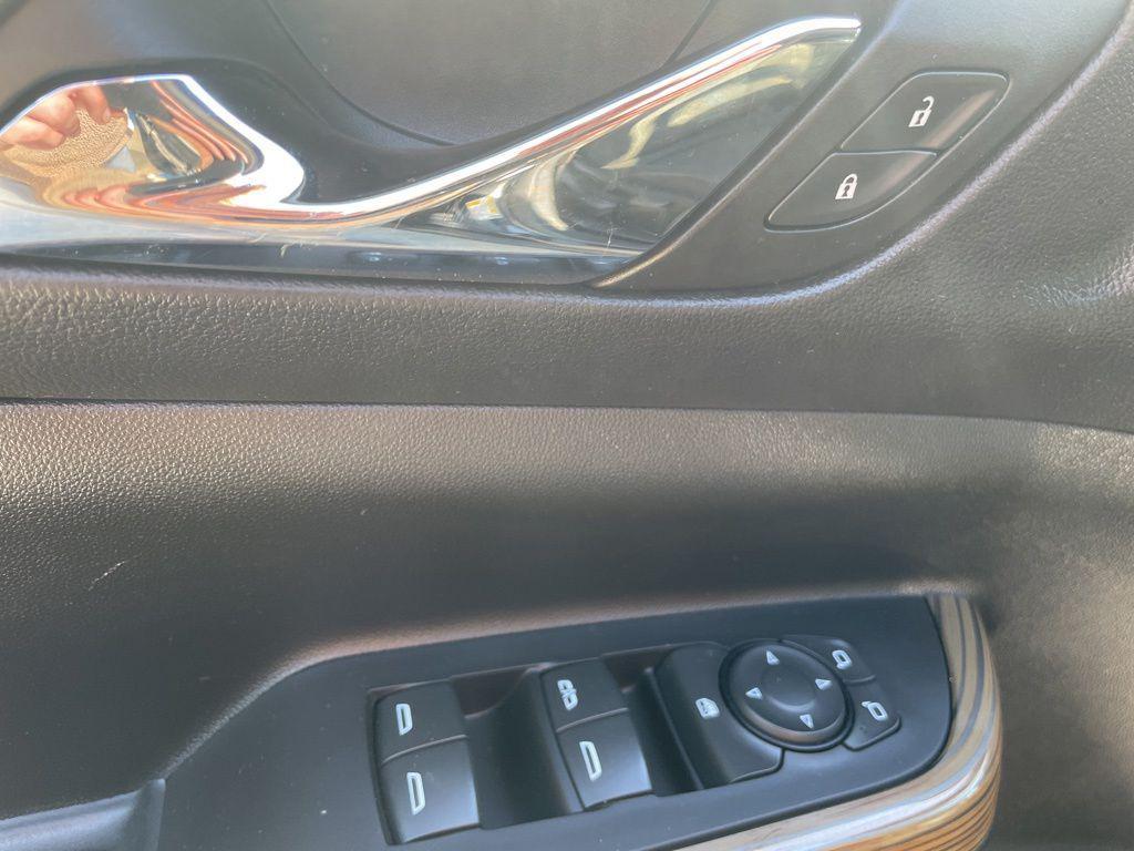 used 2023 GMC Acadia car, priced at $24,047