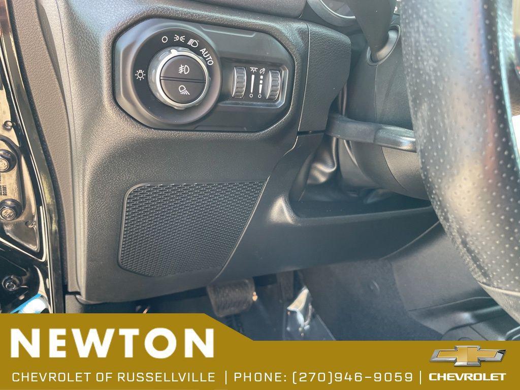 used 2022 Jeep Gladiator car, priced at $40,994