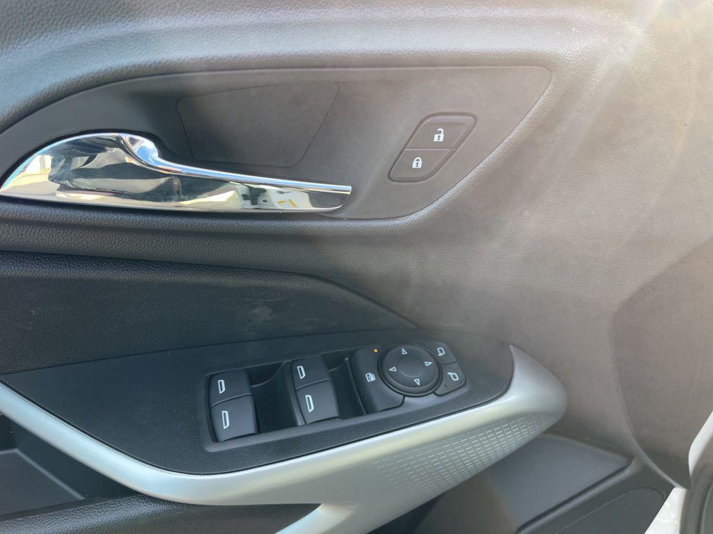 new 2026 Chevrolet Trax car, priced at $22,995