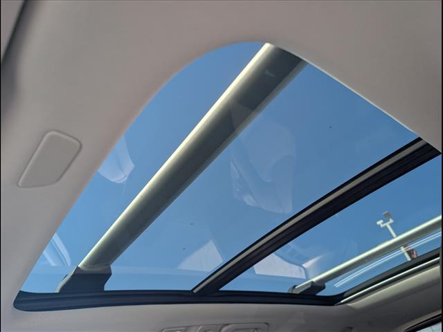 used 2023 Volvo XC60 Recharge Plug-In Hybrid car, priced at $38,995