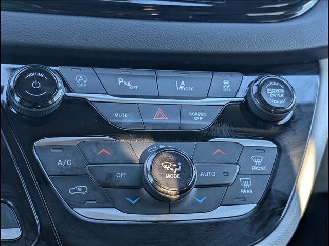 used 2024 Chrysler Pacifica car, priced at $26,495