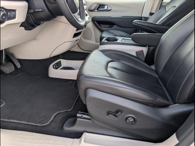 used 2024 Chrysler Pacifica car, priced at $24,995