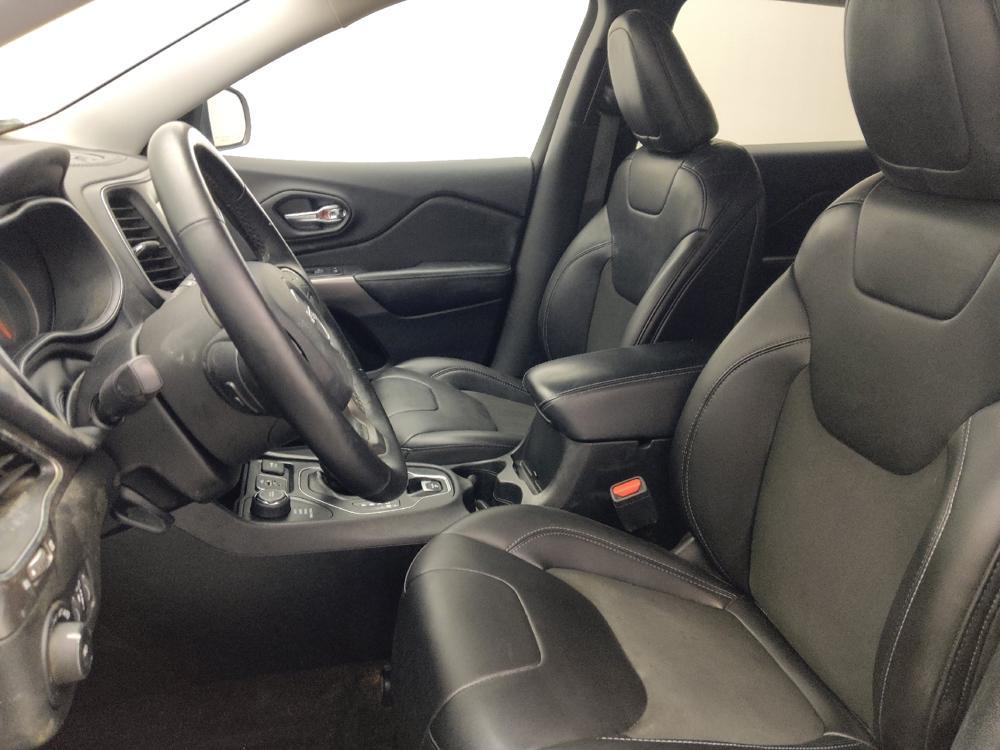 used 2019 Jeep Cherokee car, priced at $16,295