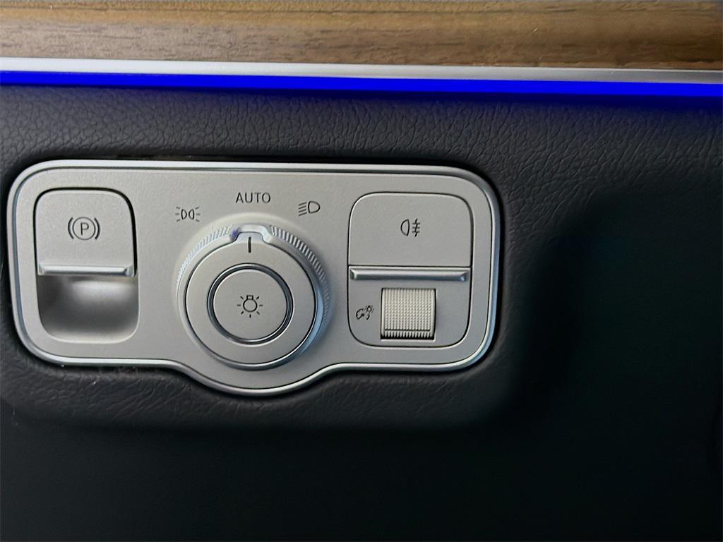 new 2026 Mercedes-Benz GLE 350 car, priced at $72,850