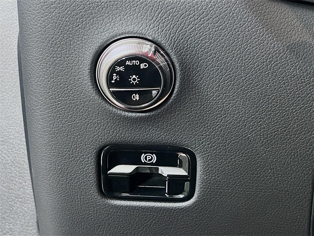 new 2025 Mercedes-Benz GLC 350e car, priced at $67,450