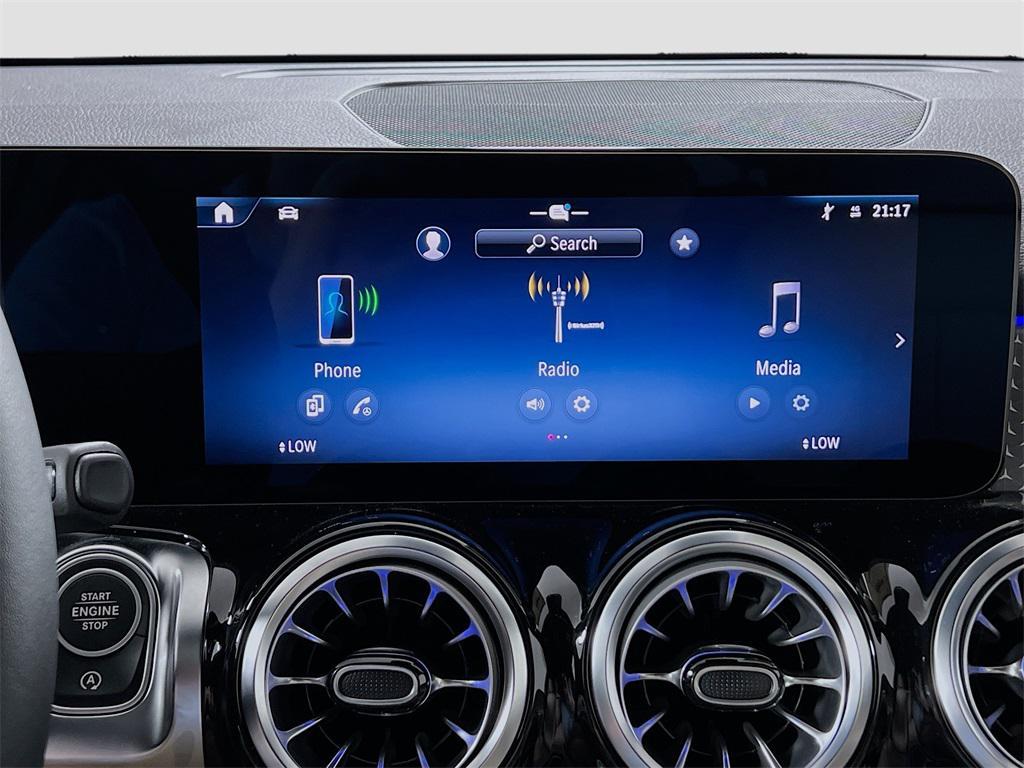 new 2025 Mercedes-Benz GLB 250 car, priced at $49,595