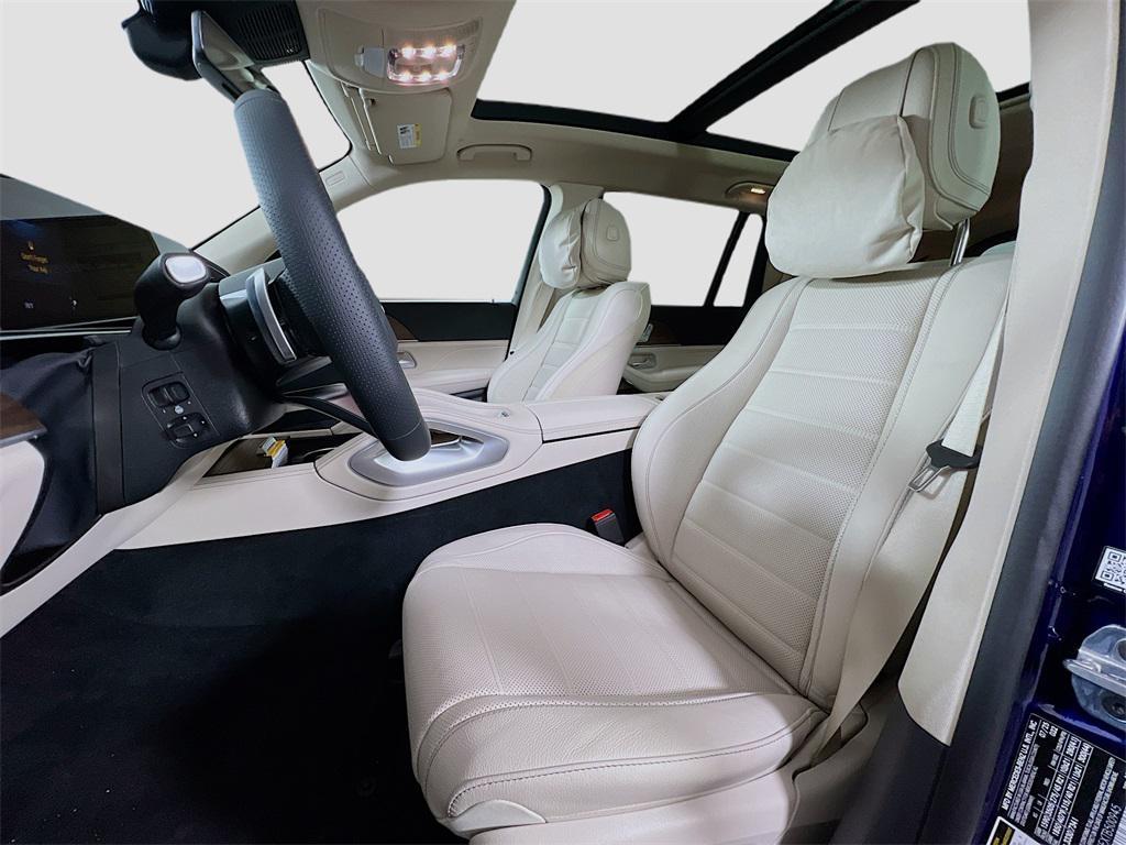new 2026 Mercedes-Benz GLS 450 car, priced at $110,270