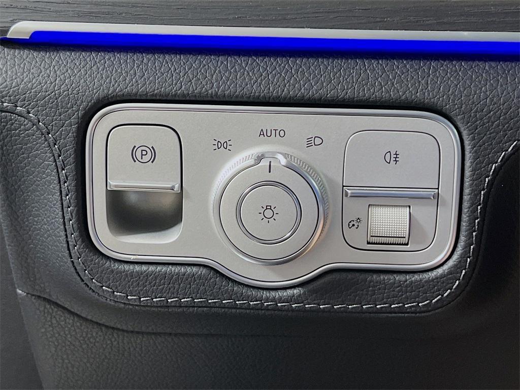 new 2026 Mercedes-Benz GLS 580 car, priced at $122,865