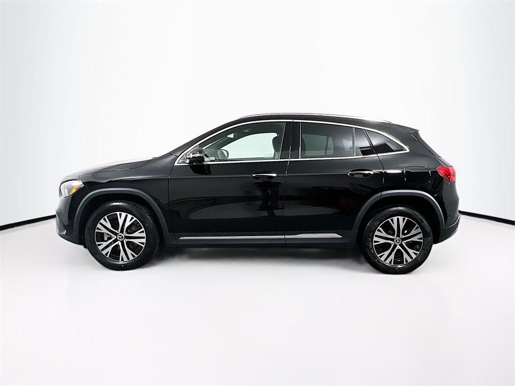 new 2025 Mercedes-Benz GLA 250 car, priced at $47,295