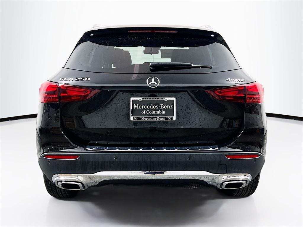 new 2025 Mercedes-Benz GLA 250 car, priced at $47,295