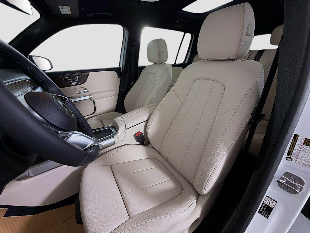 new 2026 Mercedes-Benz GLB 250 car, priced at $51,945