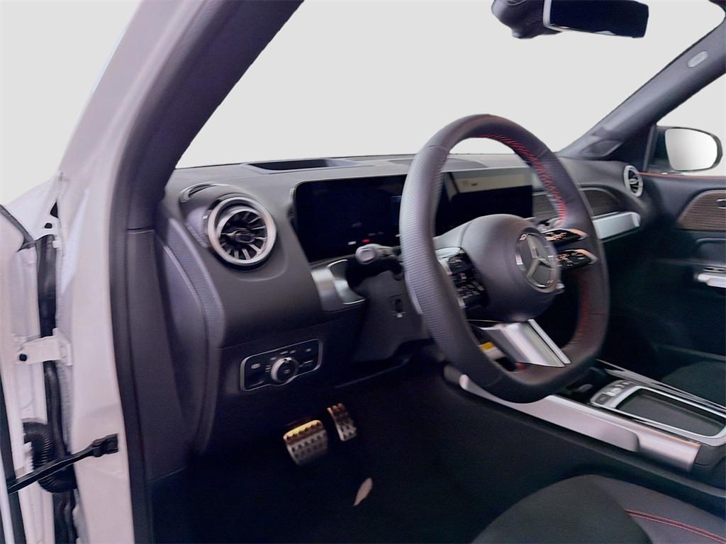 new 2026 Mercedes-Benz GLB 250 car, priced at $57,845