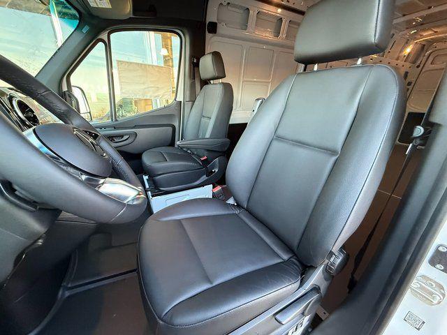 new 2025 Mercedes-Benz Sprinter 2500 car, priced at $68,419