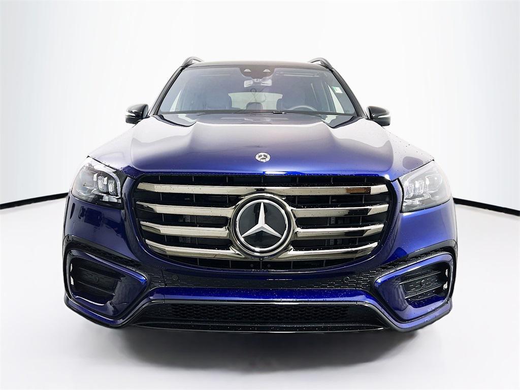 new 2025 Mercedes-Benz GLS 580 car, priced at $136,000