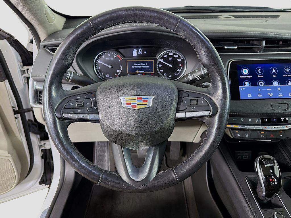 used 2021 Cadillac XT4 car, priced at $22,689