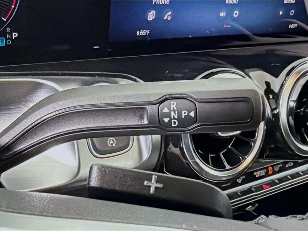 new 2026 Mercedes-Benz GLB 250 car, priced at $48,820