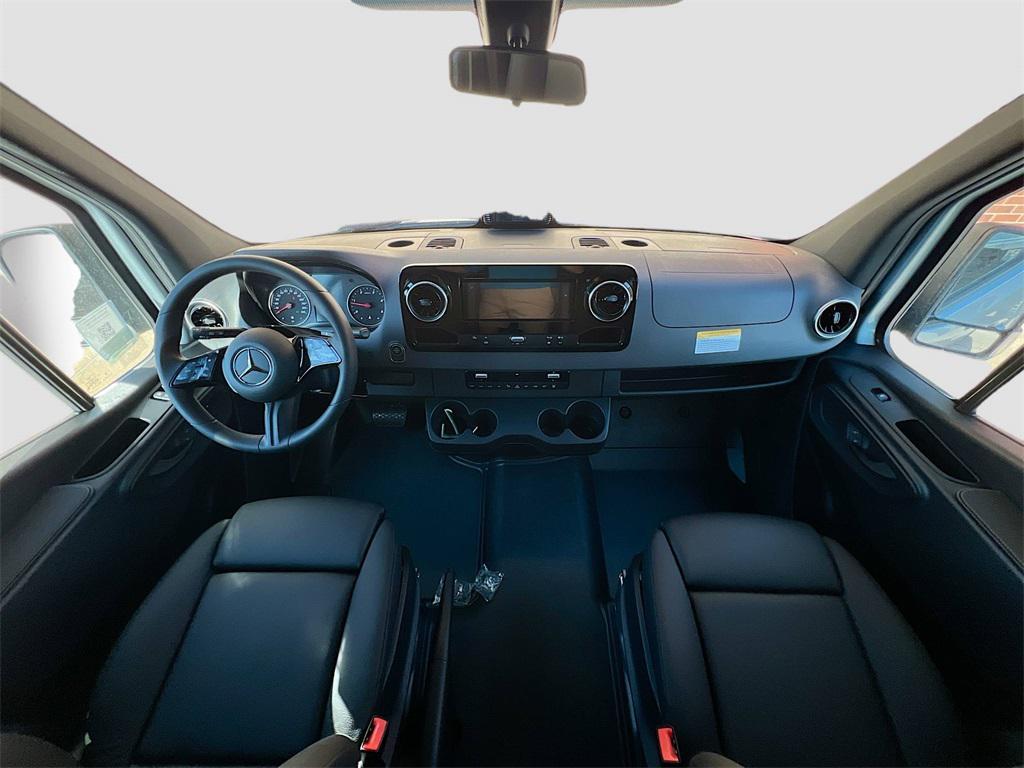 new 2025 Mercedes-Benz Sprinter 2500 car, priced at $75,331