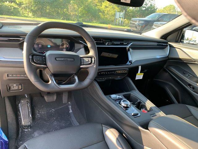 new 2026 Jeep Cherokee car, priced at $38,290