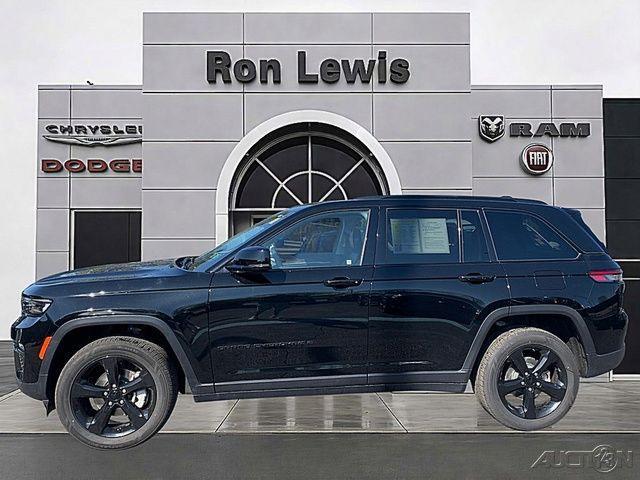 used 2023 Jeep Grand Cherokee car, priced at $33,567