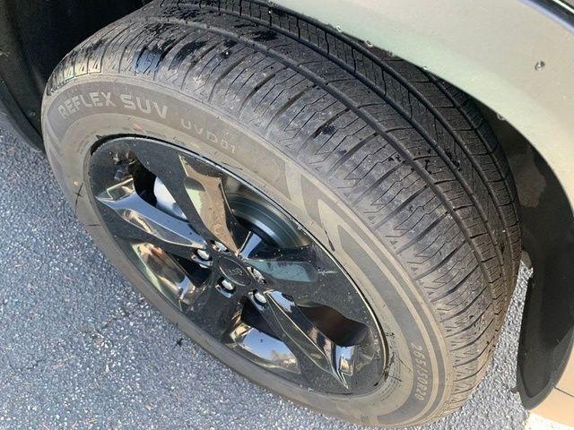 used 2023 Jeep Grand Cherokee car, priced at $33,567