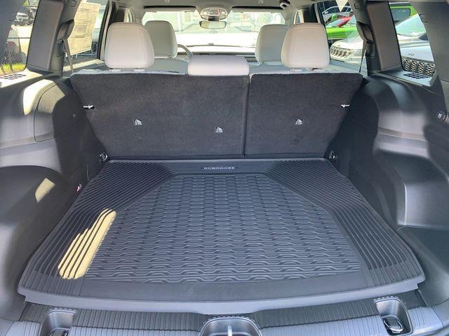 new 2026 Jeep Cherokee car, priced at $40,598