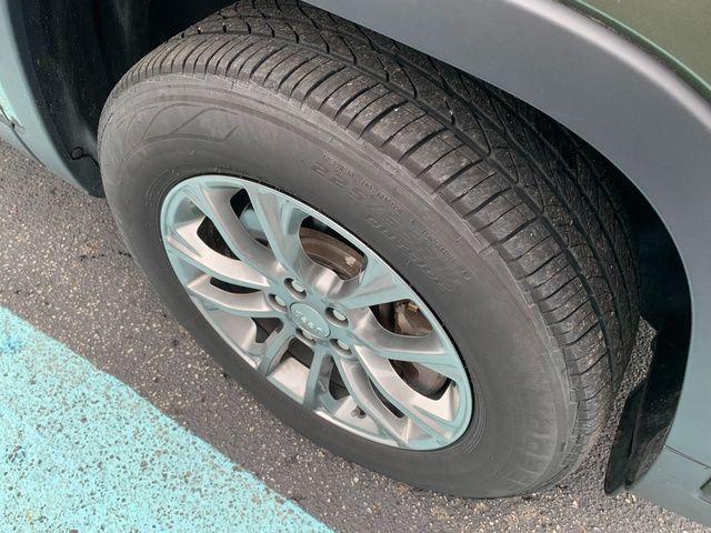 used 2020 Jeep Cherokee car, priced at $20,141