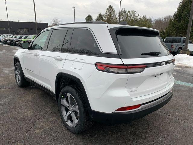 new 2026 Jeep Grand Cherokee car, priced at $46,753
