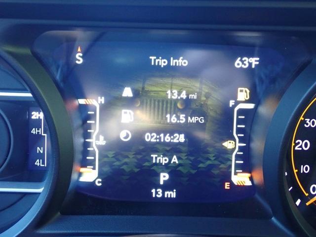 new 2025 Jeep Gladiator car, priced at $46,237