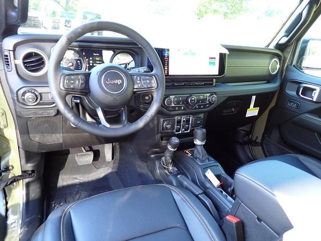 new 2025 Jeep Gladiator car, priced at $46,237