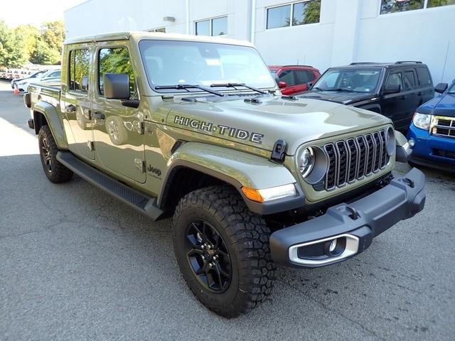 new 2025 Jeep Gladiator car, priced at $46,237