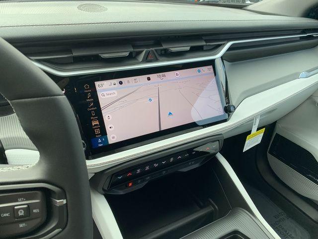 new 2026 Jeep Cherokee car, priced at $41,615