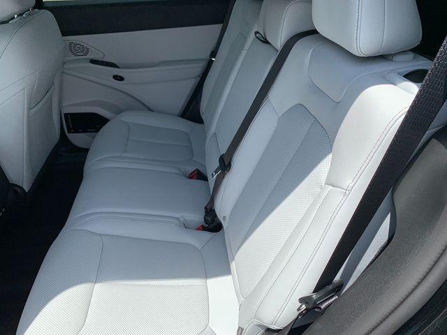 new 2026 Jeep Cherokee car, priced at $40,554