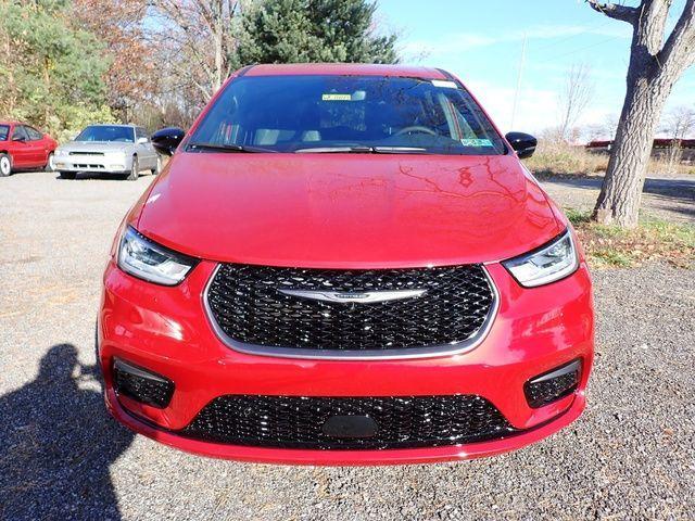 new 2026 Chrysler Pacifica car, priced at $44,847