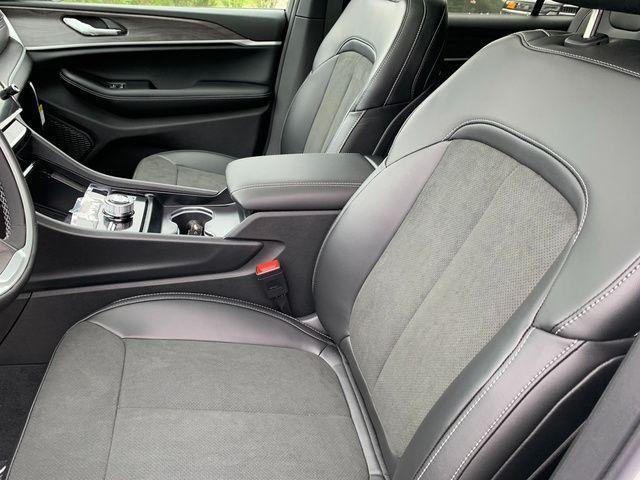 new 2026 Jeep Grand Cherokee L car, priced at $46,237