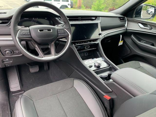 new 2026 Jeep Grand Cherokee L car, priced at $46,237