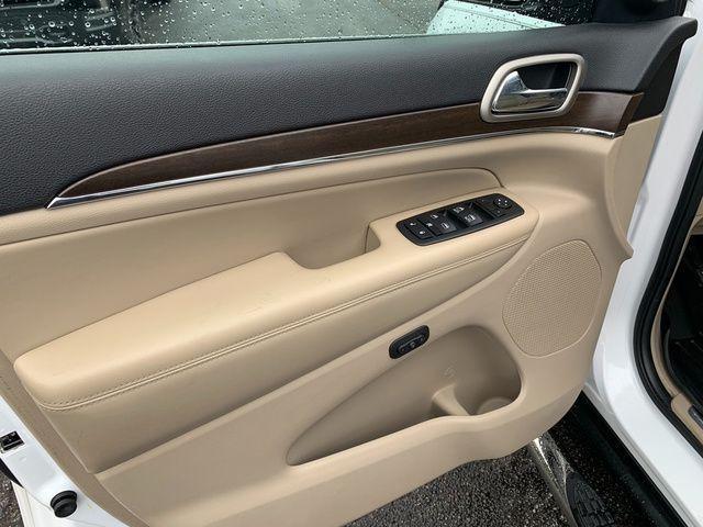used 2017 Jeep Grand Cherokee car, priced at $14,881