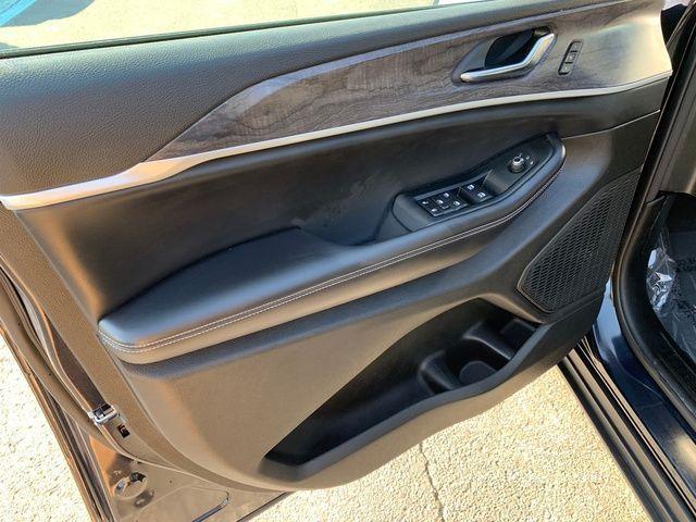 used 2024 Jeep Grand Cherokee car, priced at $36,182