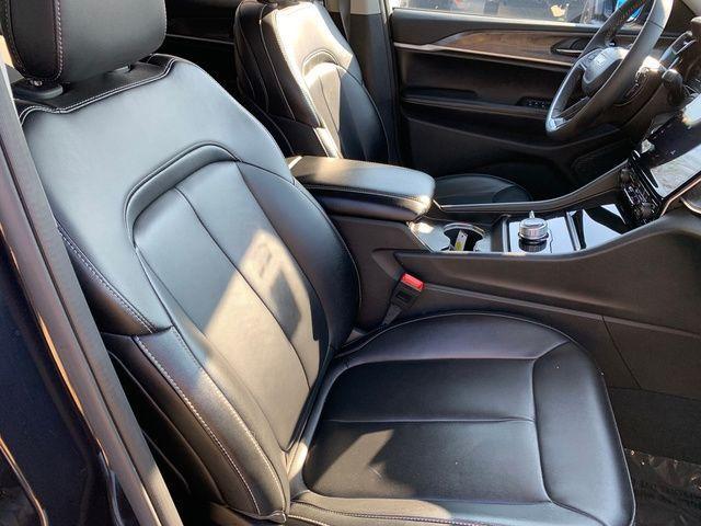 used 2024 Jeep Grand Cherokee car, priced at $36,182