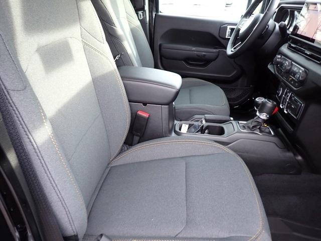 new 2026 Jeep Gladiator car, priced at $51,778