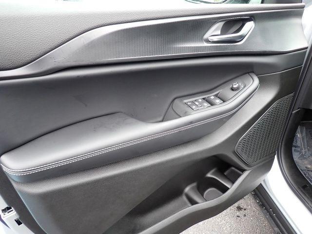 new 2025 Jeep Grand Cherokee L car, priced at $42,997