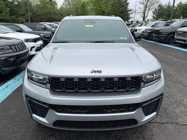 new 2026 Jeep Grand Cherokee car, priced at $44,317