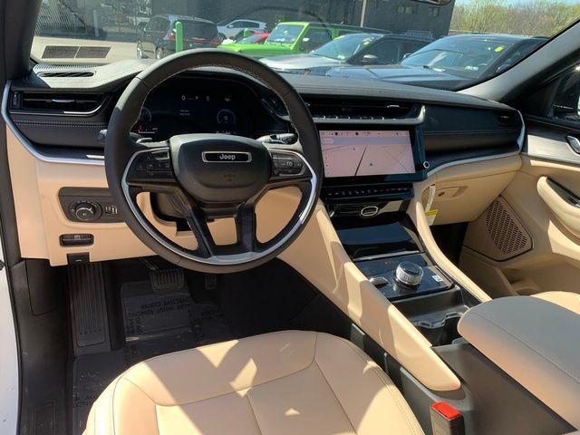 new 2026 Jeep Grand Cherokee car, priced at $45,393