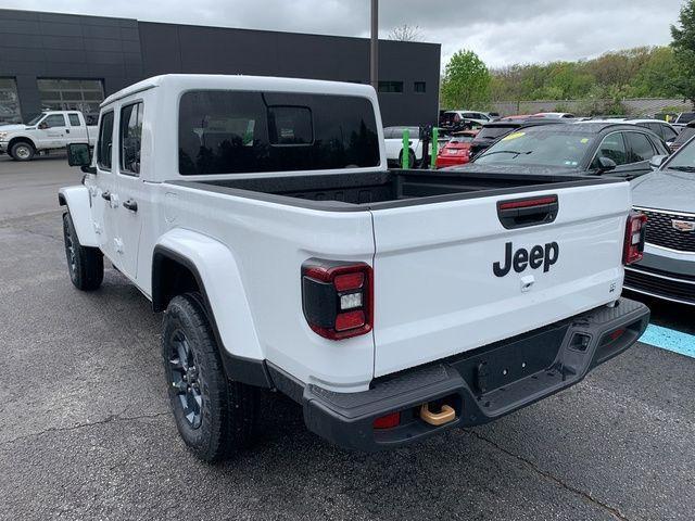 new 2026 Jeep Gladiator car, priced at $49,265