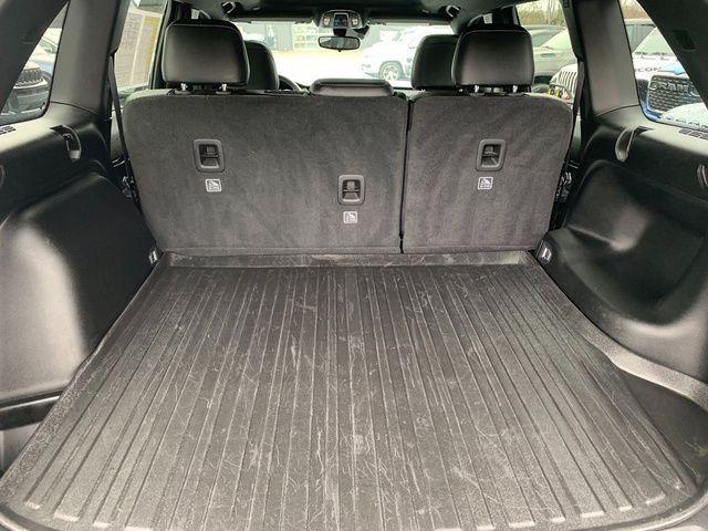 used 2023 Jeep Grand Cherokee car, priced at $30,215