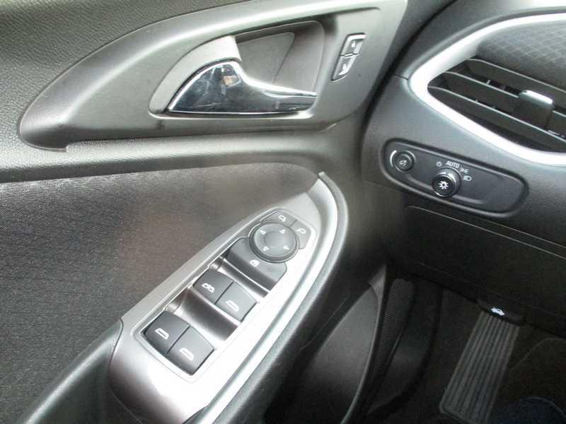 used 2024 Chevrolet Malibu car, priced at $21,530
