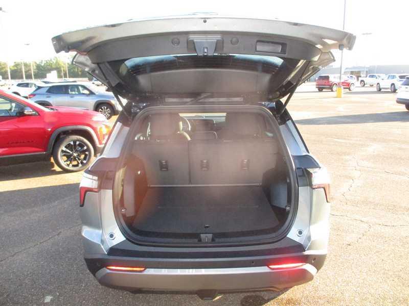 new 2026 Chevrolet Equinox car, priced at $30,990