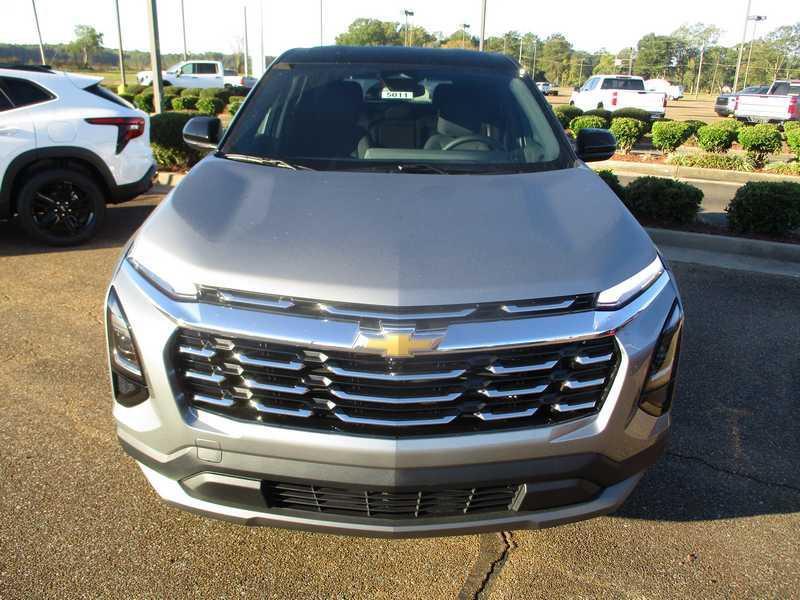 new 2026 Chevrolet Equinox car, priced at $30,990